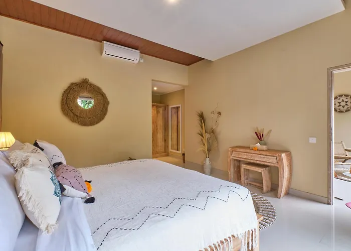 Villa Restu *